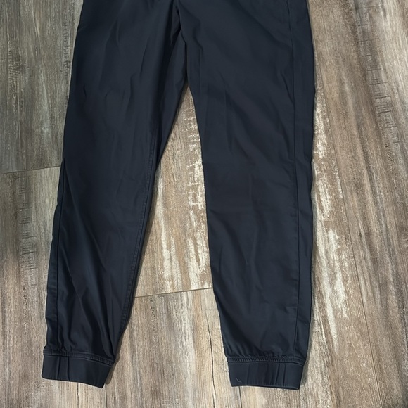 Kit and Ace Navy Navigator Commute Jogger Pants size 30 - Picture 4 of 7